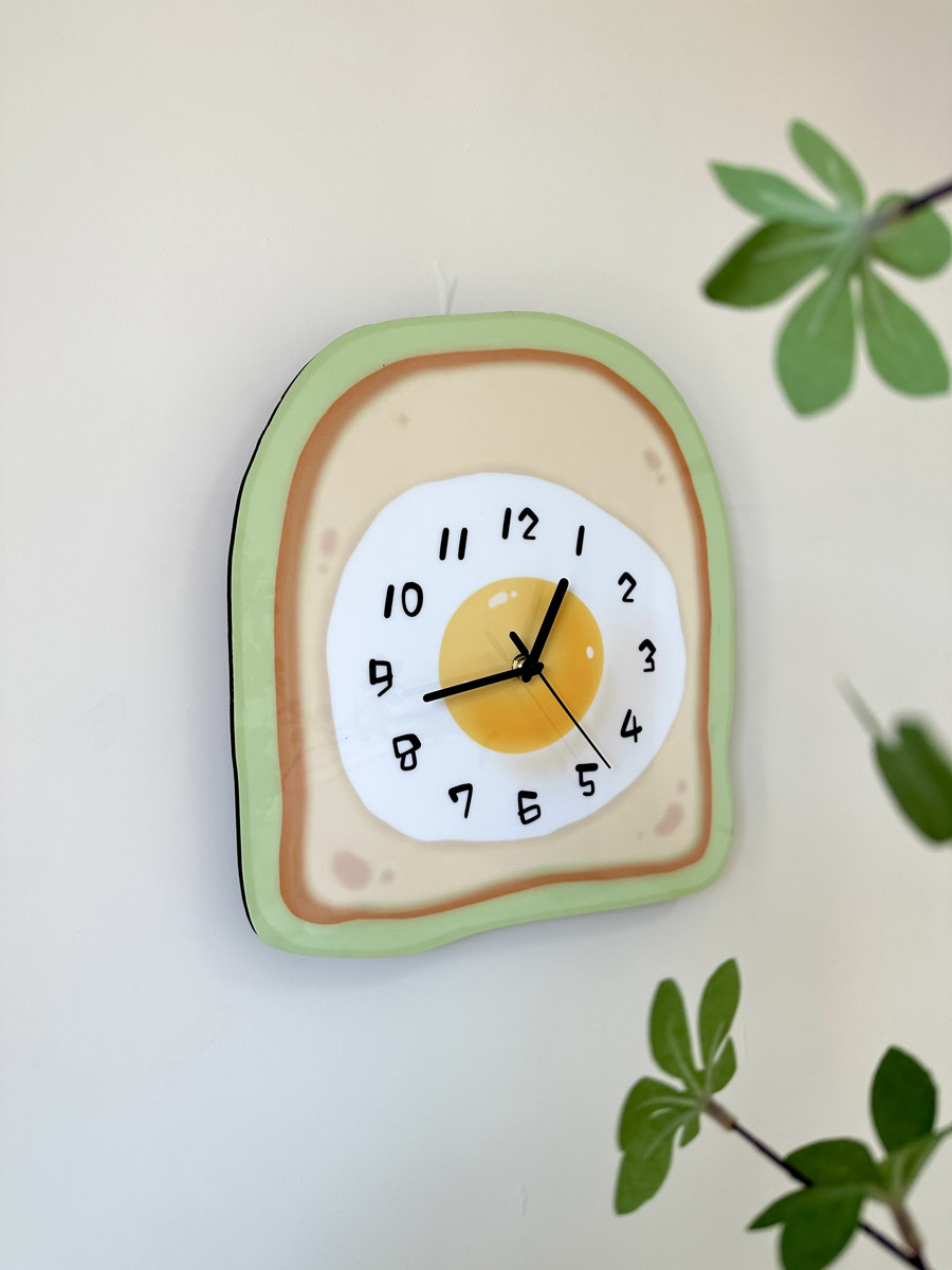 Креативные настенные часы в виде мультяшного яичного тоста для декора ресторана и гостиной, бесшумные настенные часы