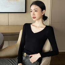 Black beating undershirt woman v collar for lap 2021 autumn winter new foreign air low collar long sleeves thickened warm tight blouses