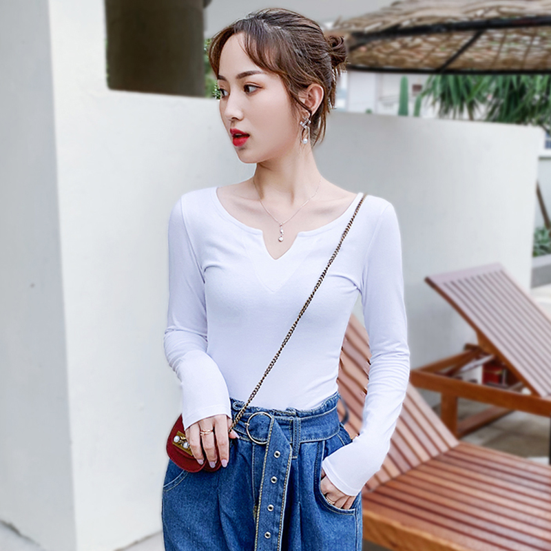 Black base shirt women's autumn and winter with round neck long-sleeved t-shirt 2020 new spring and autumn wild low-neck tight top v