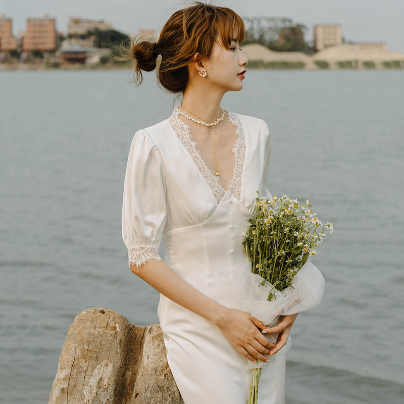 22 autumn new French lace super fairy gentle light familiar wind lady temperament waist thin dress light wedding dress