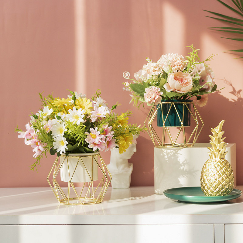 Light luxury fake flower daisy small ornaments plastic flower living room porch wine cabinet simulation flower decoration table flower arrangement