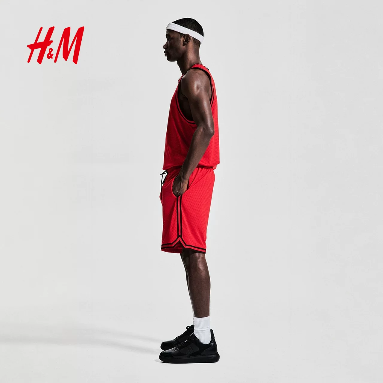 【H&M MOVE DryMove™】Мужские шорты Лето Свободные баскетбольные штаны 1272192