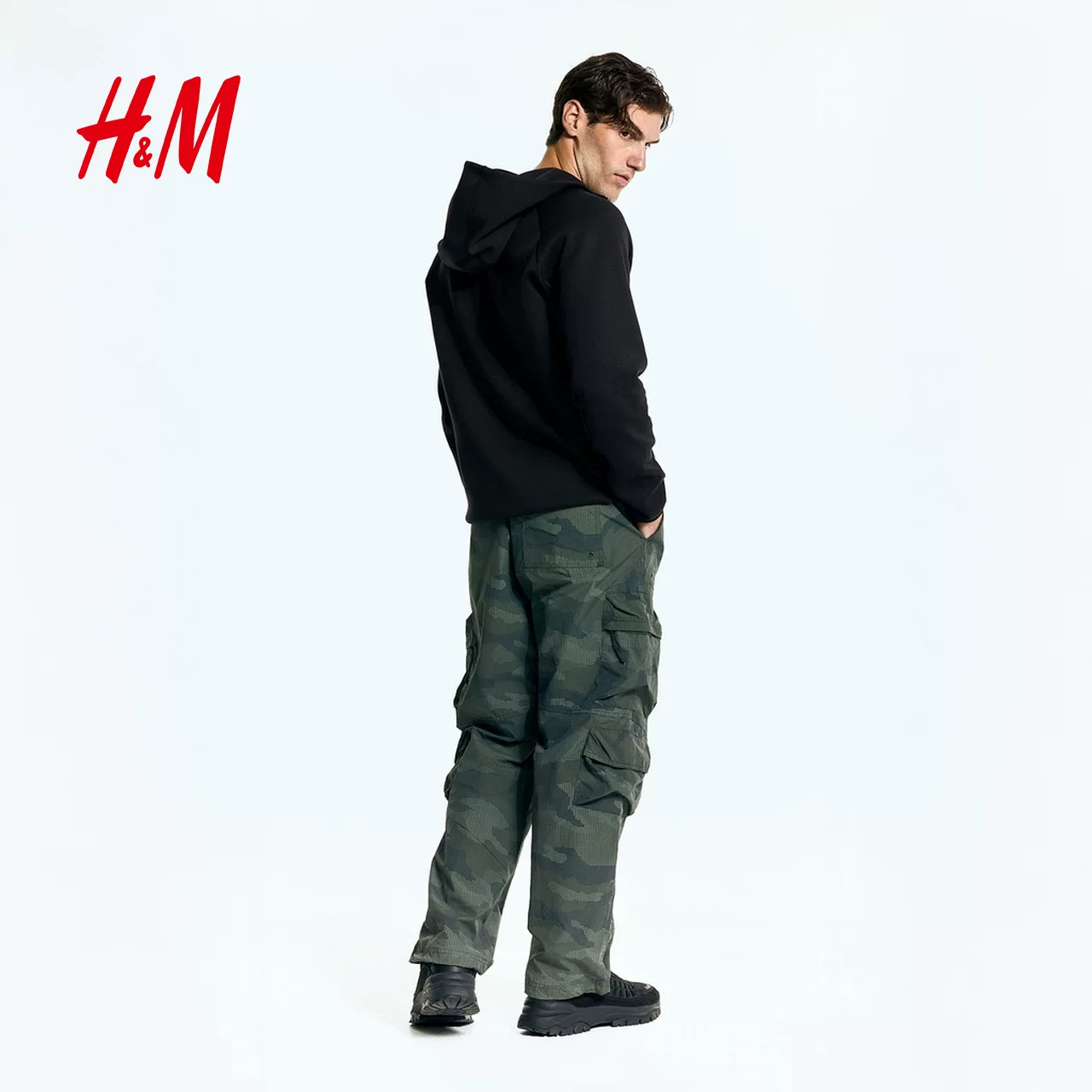 HМ мужская летняя спортивная кофта-куртка Zip Hoodie с влагозащитной тканью DryMove™ 1225654