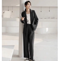 Пиджак классического кроя, штаны