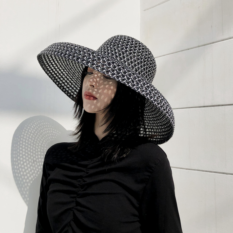 Hat female summer big brim retro Hepburn black net red straw hat Sun visor sunscreen holiday seaside beach visor