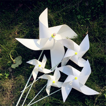 Pure white four-leaf windmill wedding decoration Shopping mall decoration Photo studio shooting props Kindergarten toy small windmill
