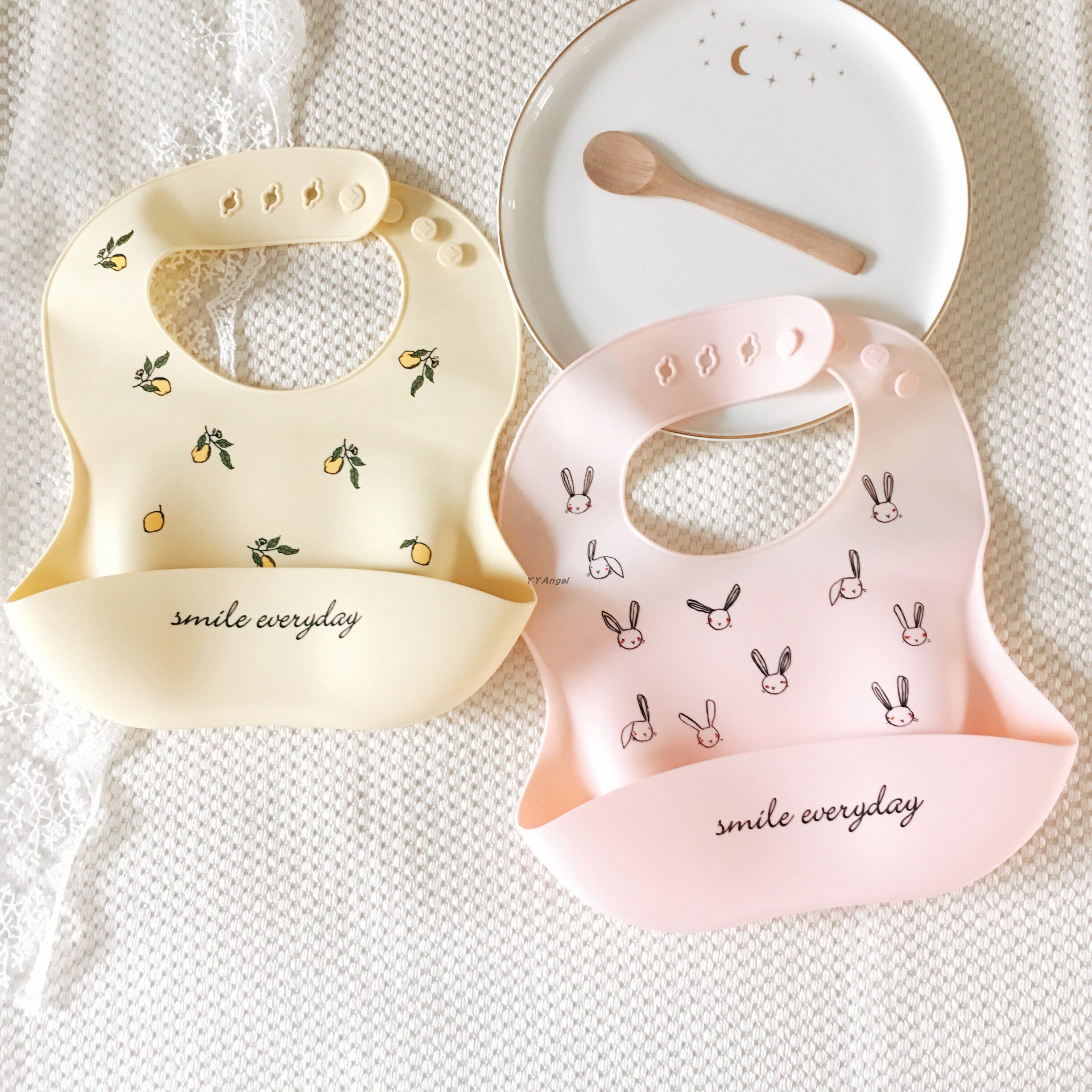 Silicone Baby Baby Eating Surrounding Pocket Waterproof-free three-dimensional super-soft food Eating Surrounding Pocket for children Children's saliva pocket