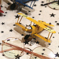 Retro old glasses store display cabinet decoration boutique sunglasses display props sunglasses myopia glasses display stand