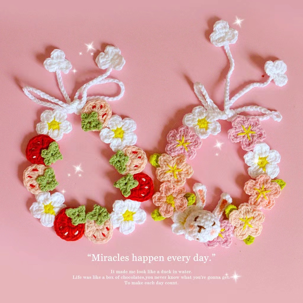 Cat collar Pet Hand Strawberry Flower New Year Rabbit Pussue Towel Dog Hook Woven around neck