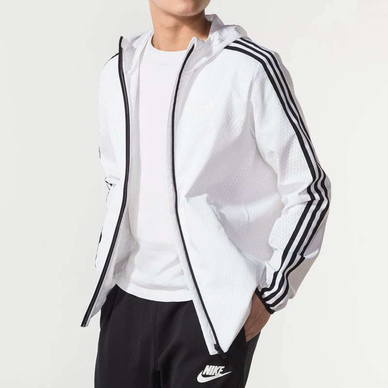 Quần áo nam Adidas Adidas 2019 mới đích thực áo khoác gió thể thao giản dị áo khoác DW4620 - Áo khoác thể thao / áo khoác