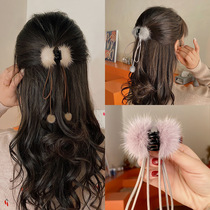 Flow Su Fur Ball Grip Clip Woman Rear Brain Spoon Semi-Zapped Hair hair Plush Fur Plush Super Long Winter Small Hairpin Clip