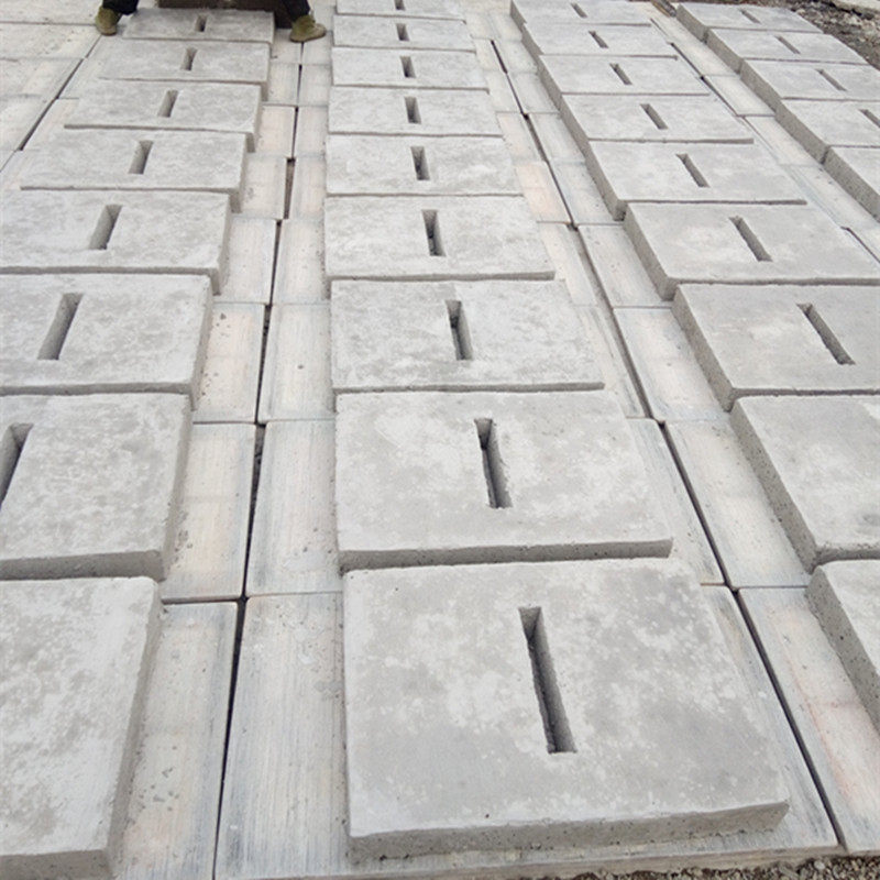 School playground Plastic runway matching cement cover plate Single hole leakage ditch cover plate Concrete cover plate