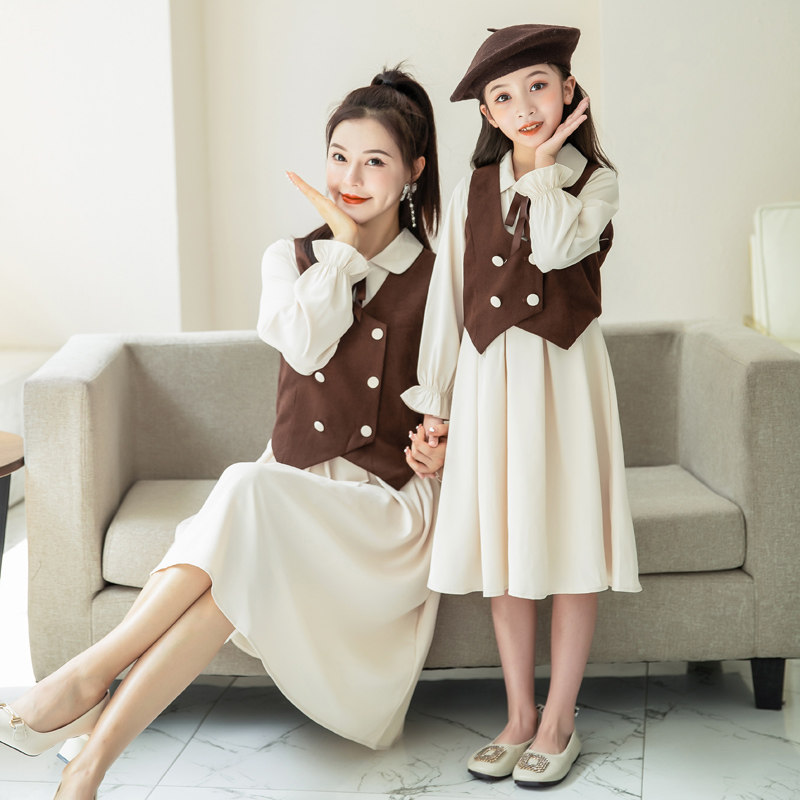 Pro-daughter dress mother and daughter two sets of 2022 new spring and autumn boomers retro double-row button Machia dress suit