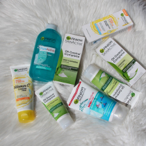 South Africa imported Garnier Garnier moisturizing cream facial cleanser toner mild oil control two