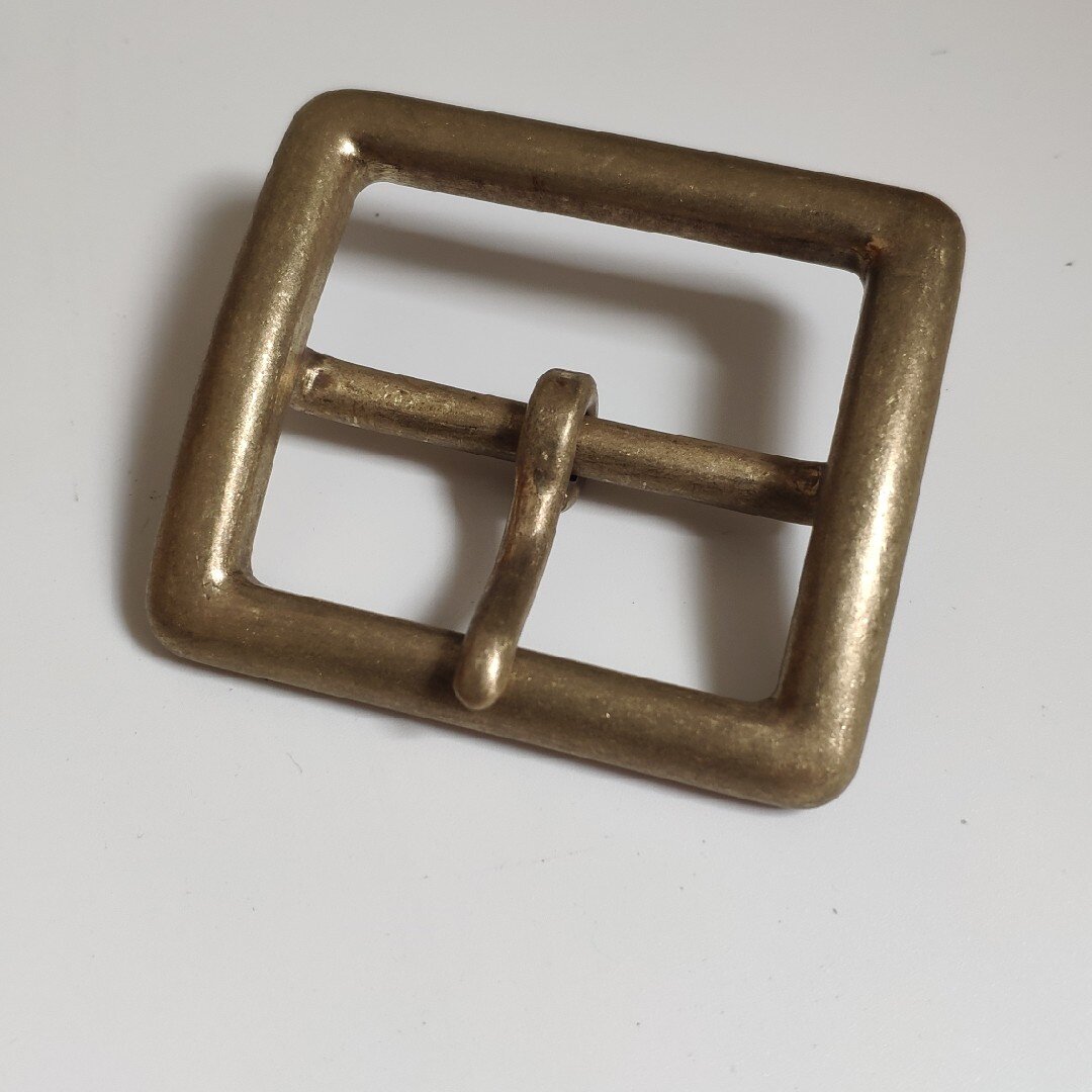 Wooden hand handmade yellow bronze stone wash as old click-style belt buckle head inner diameter 4 2 can be done according to the required dimensions