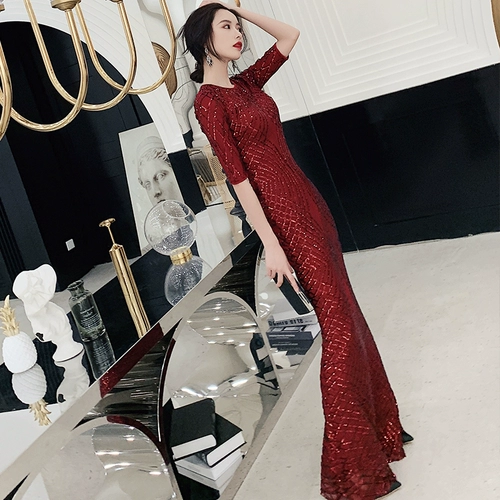 Красное вечернее платье, длинная приталенная юбка, премиум класс, крой «рыбий хвост»