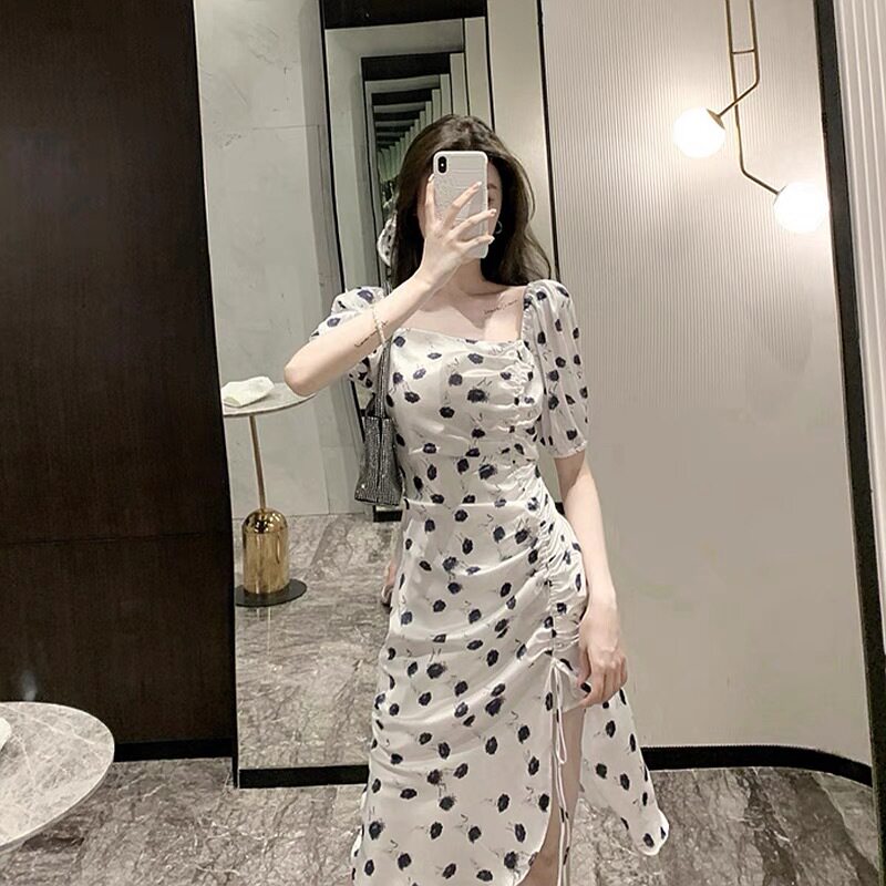 Women's dress new 2022 exploits French style retro irregular open fork with a little crowdskirt design.