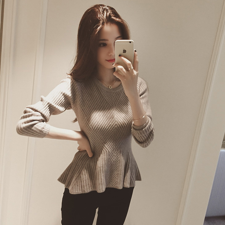 Autumn and Winter Women's Ruffled Hem Round Neck Student T-Shirt Knitted Base Shirt Long-Sleeve Pullover Sweater Tight Top