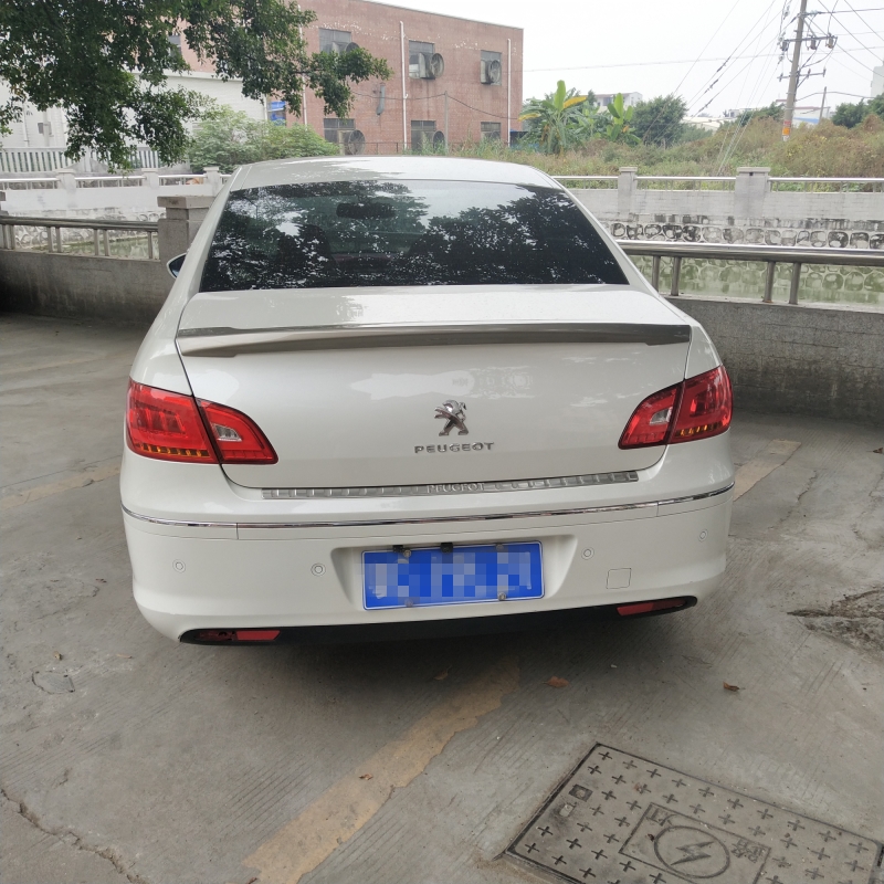 Peugeot 408 cánh đuôi Peugeot 2010-2013 phần 408 cánh đuôi Phần cũ 408 sửa đổi đuôi không đục lỗ đặc biệt cánh lướt gió mazda 2