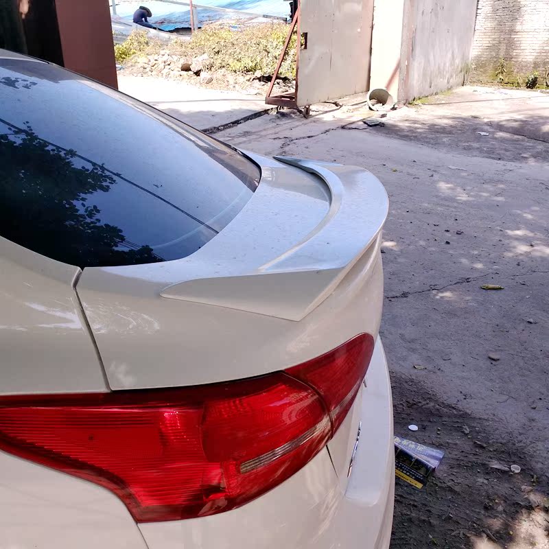 12-14 mới Fox đuôi đuôi Fox mới đuôi Faw sedan đuôi sửa đổi đặc biệt cánh gió ô tô