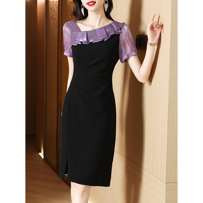 2025 French-Style Dress for Women, Short-Sleeved Summer Dress with a High-End Design, Niche Temperament, Diagonal Neckline, Bodycon Dress 9770