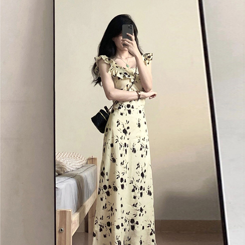 Tea Break French-Style High-End Small Flutter-Sleeve Dress with Ruffles, Elegant U-Neck Floral Dress, Fishtail Long Skirt 6938