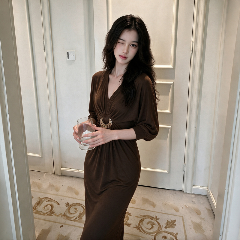 2026 Early Autumn Light Mature French Style V-Neck Dress Women's Long Sleeve Waist Slimming Elegant Long Dress D10062 2026 Early Autumn Light Mature French Style V-Neck Dress Women's Long Sleeve Waist Slimming Elegant Long Dress D10062