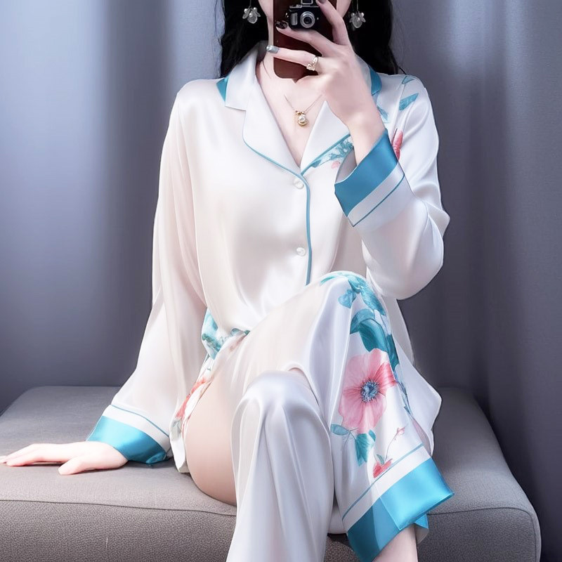 Women's Spring, Autumn and Summer Ice Silk Pajamas with Chest Pads, New Chinese Style Long-Sleeved Home Wear Set