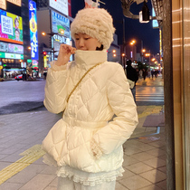 WangHanYan2022 years Winter new white short collection waist light and thin magnesite lace lace down clothes