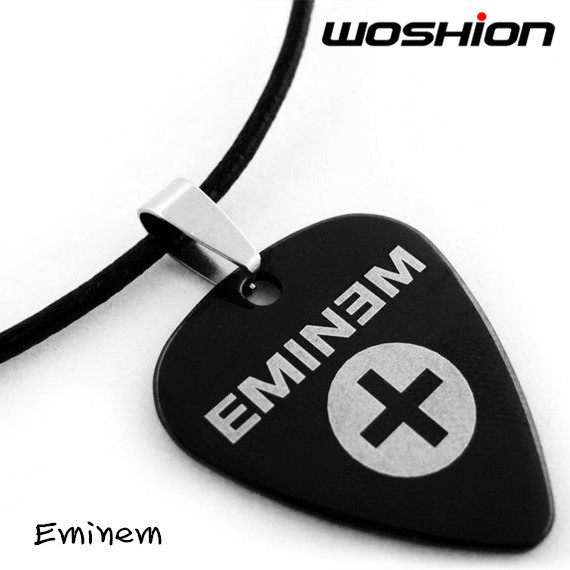 Personality titanium steel metal guitar pick necklace Eminem Eminem ruffian Eminem