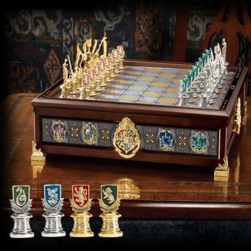 United States Noble Harry Potter peripheral co-branded Hogwarts Quidditch chess collection ornaments