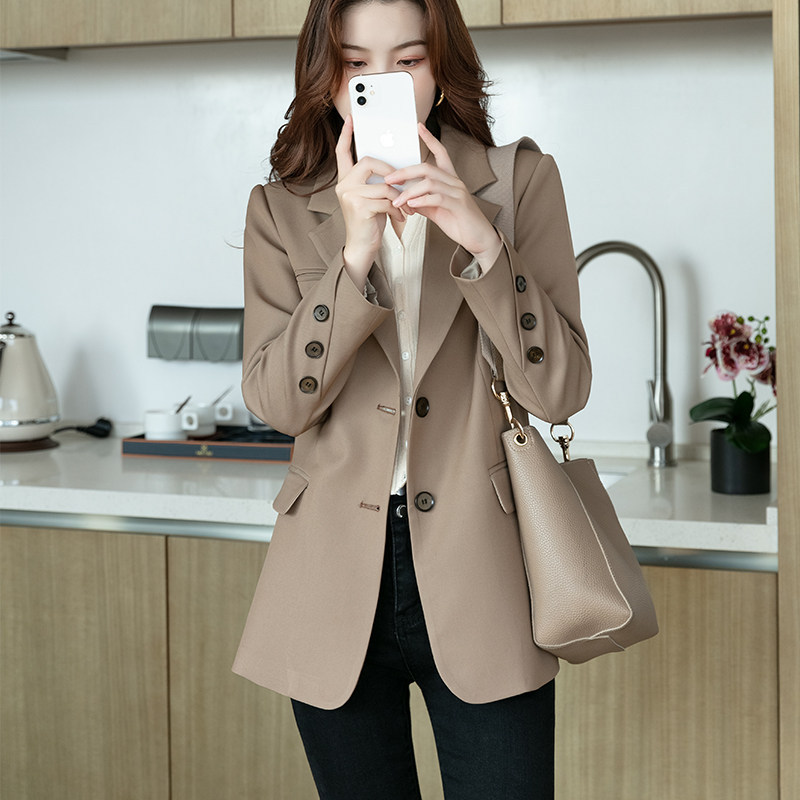 Women's Blazer 2026 New Autumn Style Super Popular Short Coffee-Colored Slim-Fit Elegant High-End Casual Suit Women's Blazer 2026 New Autumn Style Super Popular Short Coffee-Colored Slim-Fit Elegant High-End Casual Suit