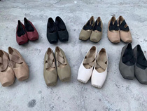 Spot Uma Wang Classic square head calfskin ballet shoes Polka dot line square head leather shoes
