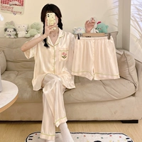 10004 Женщина