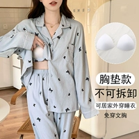 85310 Женщина.