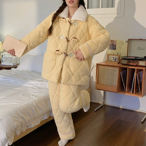 Демисезонная коралловая бархатная пижама, стеганый утепленный милый комплект, коллекция 2023