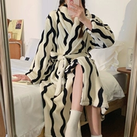 83013 Женщины (спящая халата)