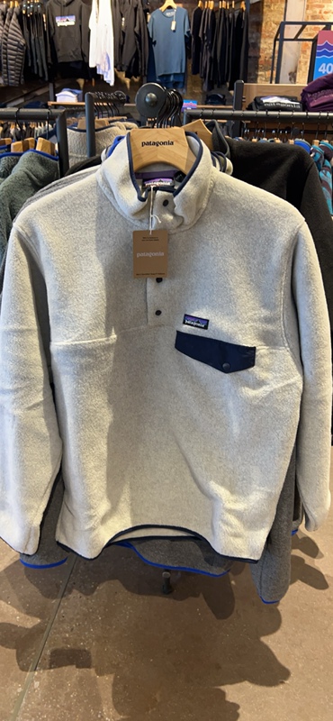 If You Want to Buy It, Go for the Us-Imported Patagonia Snap-T Collection for Men and Women If You Want to Buy It, Go for the Us-Imported Patagonia Snap-T Collection for Men and Women