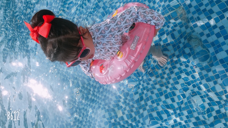Đồ bơi trẻ em của trẻ em gái Cô gái Xiêm Đồ bơi dài tay chống nắng cho bé trai Đồ bơi trẻ em 1-3 tuổi áo tắm trẻ con