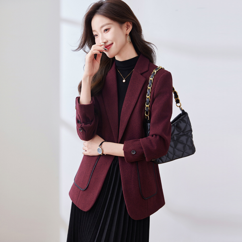 Burgundy Blazer for Women, Spring and Autumn 2025 New Style, High-End Feel, Petite Professional Suit, Casual and Elegant Top