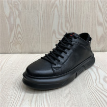 Factory cut clearance processing 2021 autumn new leather mens shoes leisure Europe and America comfortable flat simple Board Shoes