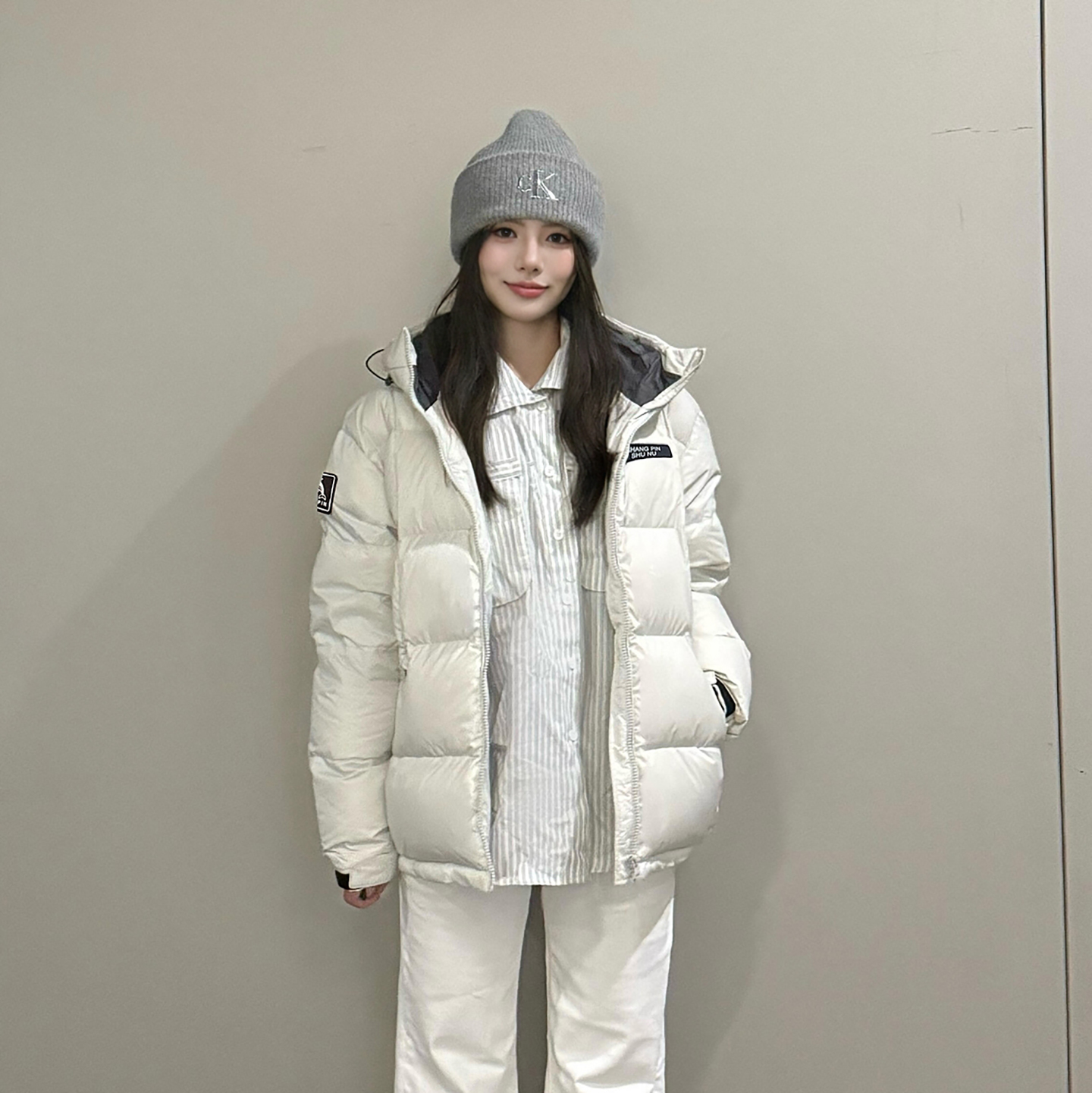 Серая стеганая куртка с капюшоном, женская зимняя свободная куртка с воротником-стойкой, текстурная стеганая куртка с капюшоном, плотная куртка, очень холодная и ветрозащитная