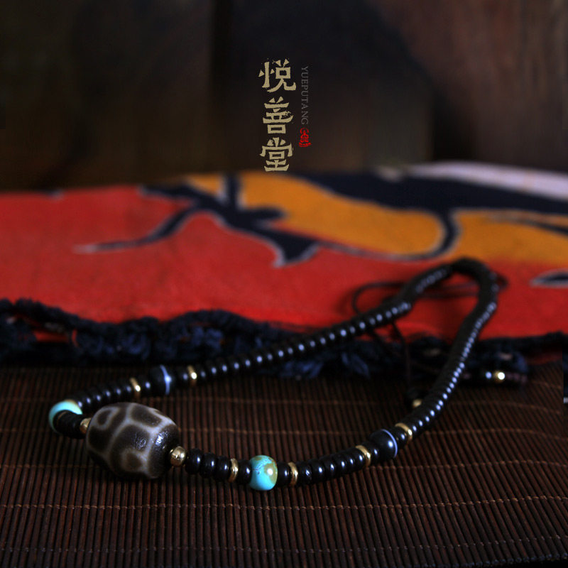 Original design Tibet lotus Laotian pearl lock bone chain natural green pine stone necklace pendant male and female fashion 100 hitch