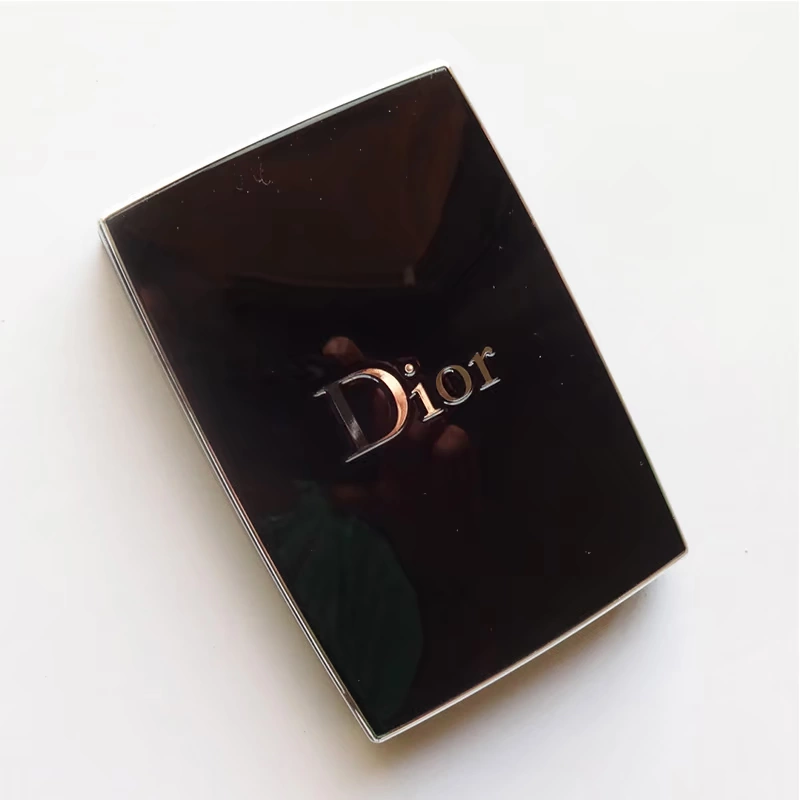 Dior FARDS A PAUOIERES EYESHADOWS Đôi môi trang điểm