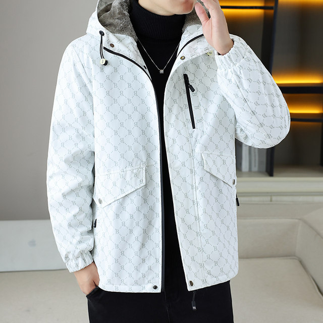 Fleece-Lined Jacket for Men, Autumn and Winter 2025 New Trendy Hooded Winter Clothing, Thickened Warm Clothes for Teenagers, Men's Jacket