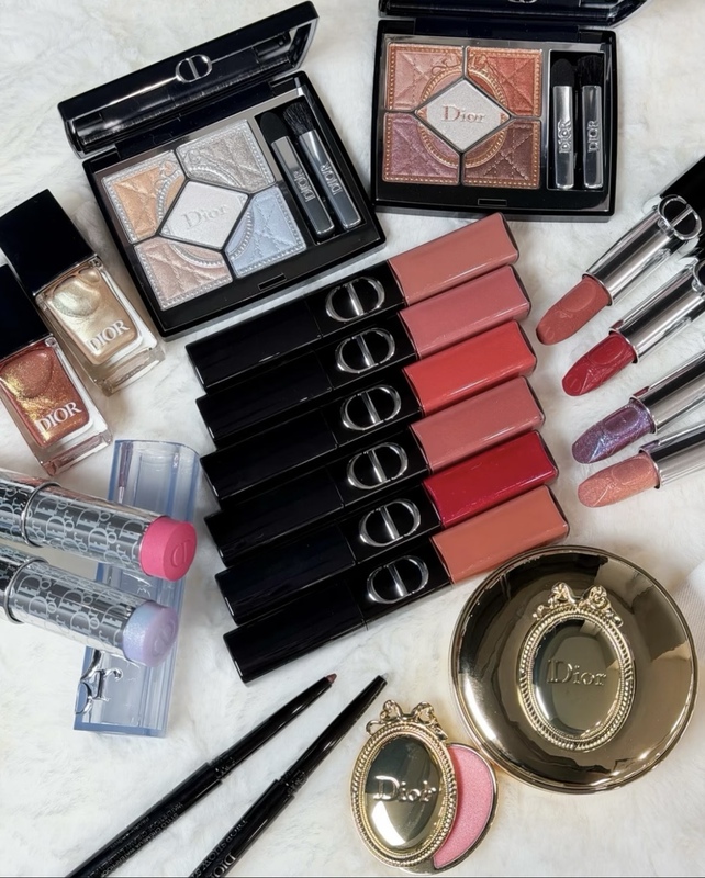 10.30 Japan Dior 2026 Christmas Limited Edition Eyeshadow 926/623 Lip Balm Nail Polish Highlighter Perfume 10.30 Japan Dior 2026 Christmas Limited Edition Eyeshadow 926/623 Lip Balm Nail Polish Highlighter Perfume
