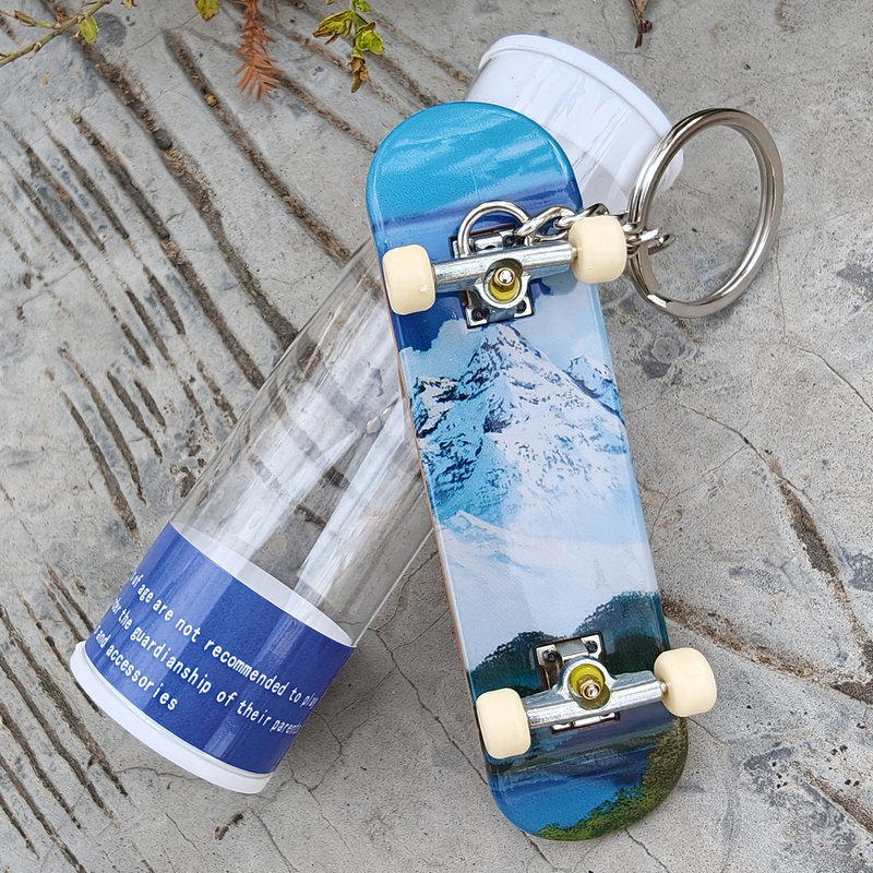 Plastic Finger Skateboard Keychain Ring Chain Fingertip Mini Four-Wheel Skateboard Educational Toy Pendant Gift Free Shipping