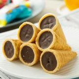 Хороший старший брат -мороженое яичное яйцо.