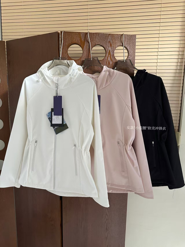 26 Autumn/Winter New Style Fleece-Lined Softshell Jacket for Women, Slim Waist-Cinching Coat, Outdoor Casual Loose-Fit Slimming Jacket