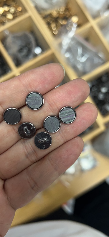 Metal Round Silver-Edged Faux Shell Small Button Versatile Style Button for Knitted Shirts, Cardigans, Woolen Sweaters, Exquisite Small Buttons